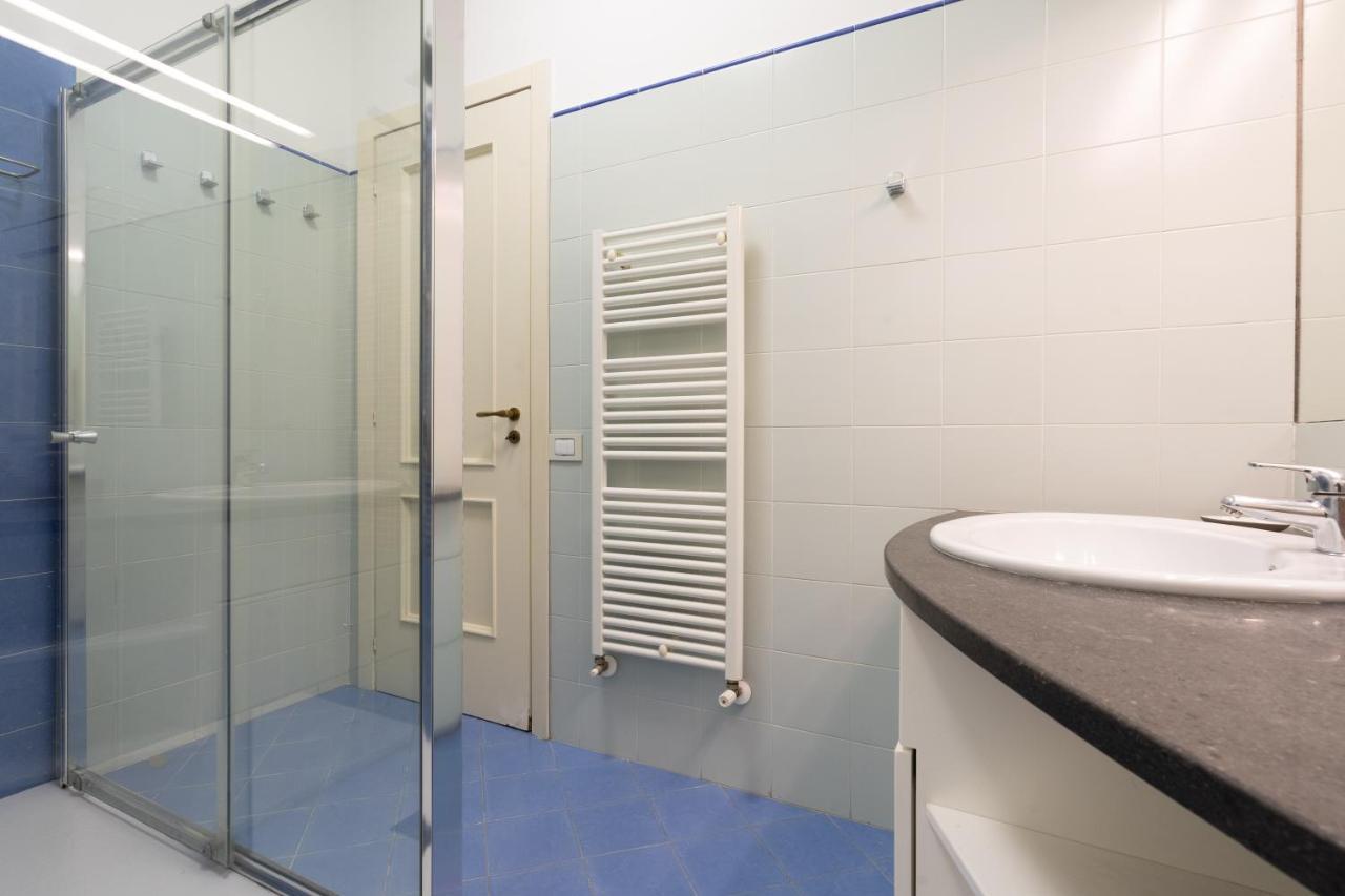 Appartamento Elegante Con Terrazzino Nel Centro Di Napoli Buitenkant foto
